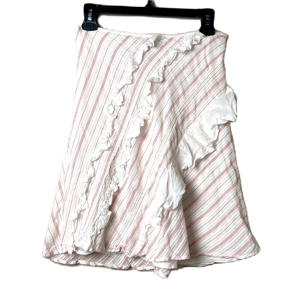 FREE PEOPLE ☮️ women’s skirt, size 2, white/red striped.